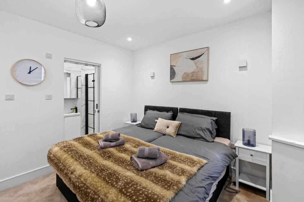 The Hyde Star London Vivian Avenue 2-Bed Retreat With Garden 아파트 외부 사진